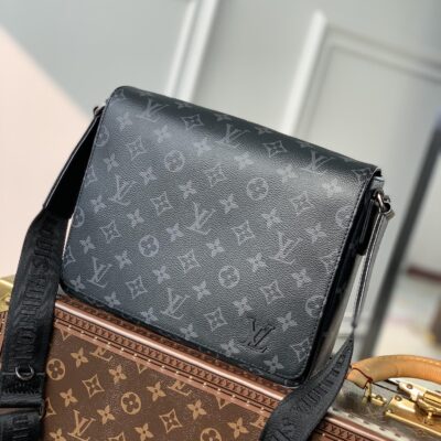 Louis Vuitton District Messenger Bag-M46255-26*20*7CM