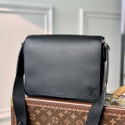 Louis Vuitton District Messenger Bag-M46255-26*20*7CM