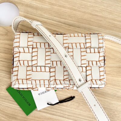 Bottega Veneta Cassette Bag-23x15x6CM