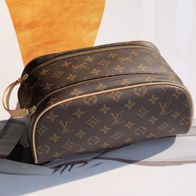 Louis Vuitton Cosmetic Bag-M47528-28*16*13CM