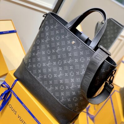 Louis Vuitton M45914 Monogram Eclipse Saumur-38*37*13M