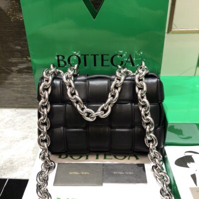 Сумка Bottega Veneta Padded Cassette - 26*18*8 см